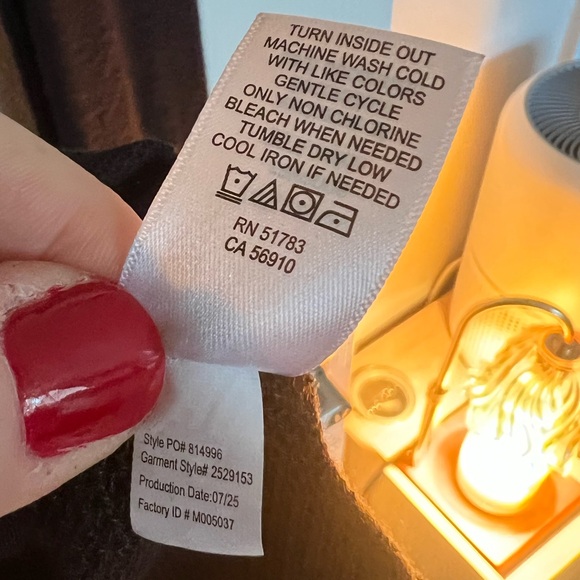 Maurice’s Floral Jacquard Mesh Top - Picture 12 of 12